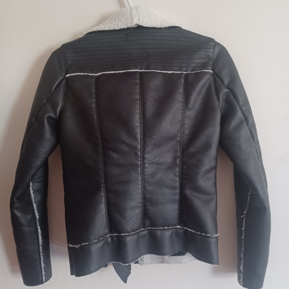 XS Dynamite Black Faux Leather & Sherpa Jacket - Picture 3 of 5